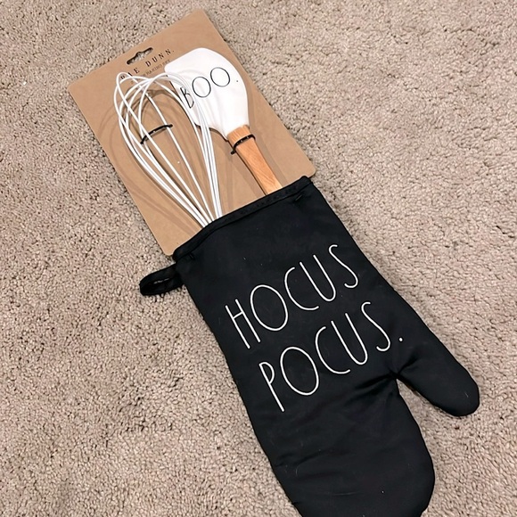 Rae Dunn Other - ⭐️BOGO FREE⭐️ RAE DUNN New Hocus Pocus Halloween gift set